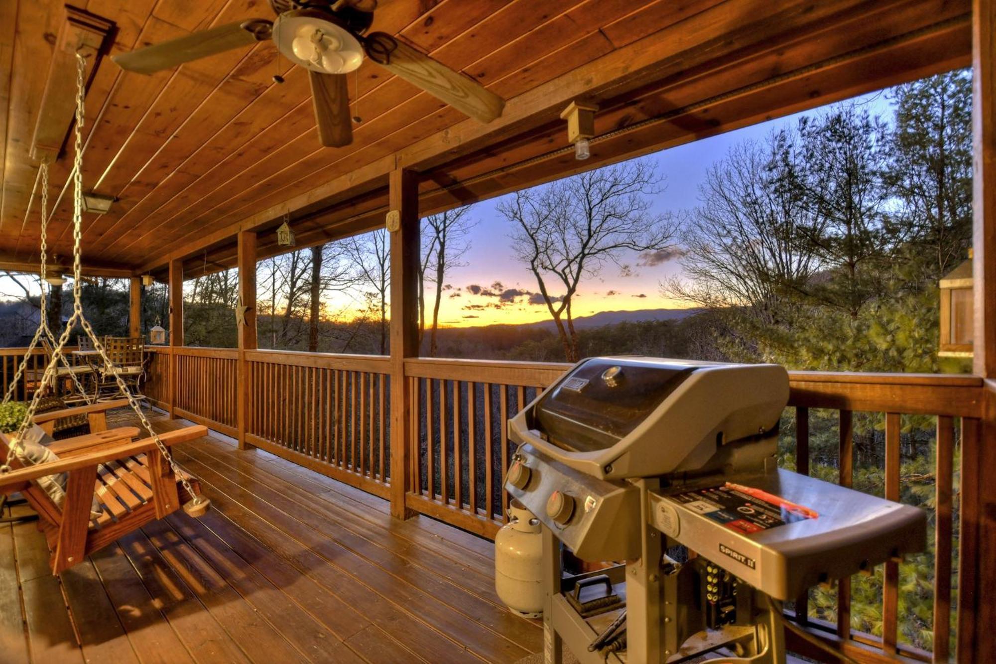 Talking Leaves Hot Tub Firepit And Comfy King Beds Ellijay Exterior foto