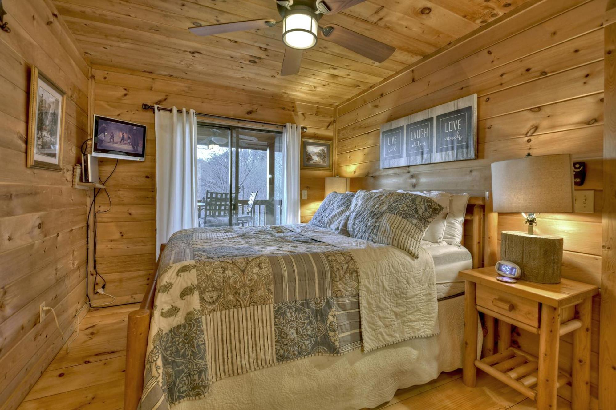 Talking Leaves Hot Tub Firepit And Comfy King Beds Ellijay Exterior foto
