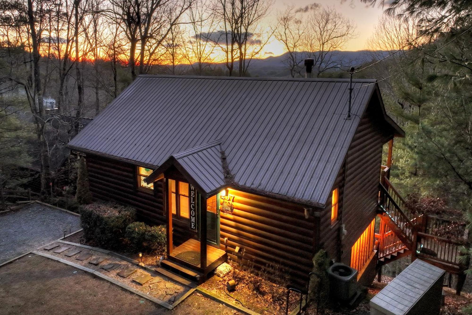 Talking Leaves Hot Tub Firepit And Comfy King Beds Ellijay Exterior foto
